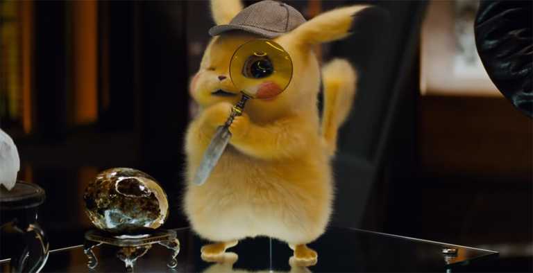 Imagem do filme Detective Pikachu, mostrando o Pikachu com uma lupa